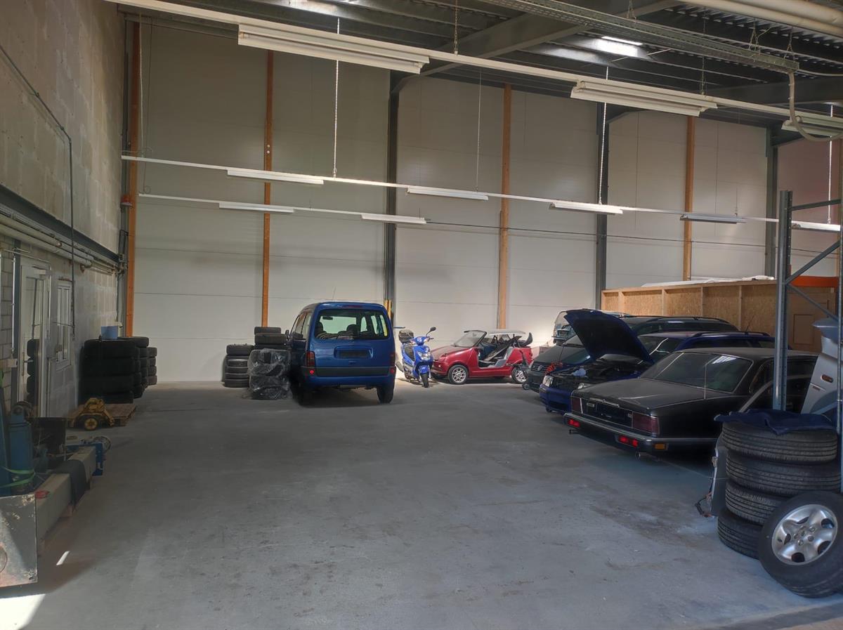 Bild 2: 1 Zimmer Büro/Gewerbe in 7203 Trimmis zu vermieten