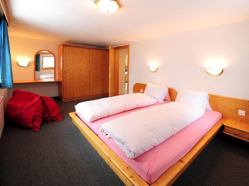 Bild 3: 2.5 Zimmer Ferienwohnung in 7562 Compatsch zu vermieten