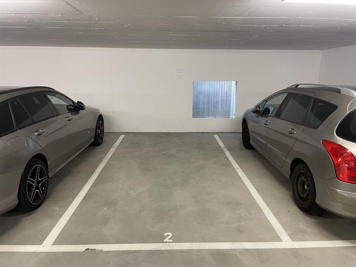 Bild 3: Parkplatz/Garage in 5412 Reuss zu vermieten