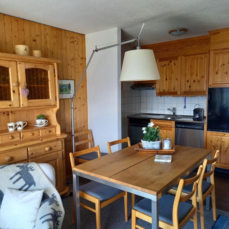 Bild 3: 2.5 Zimmer Ferienwohnung in 3963 Montana [Montana] zu vermieten