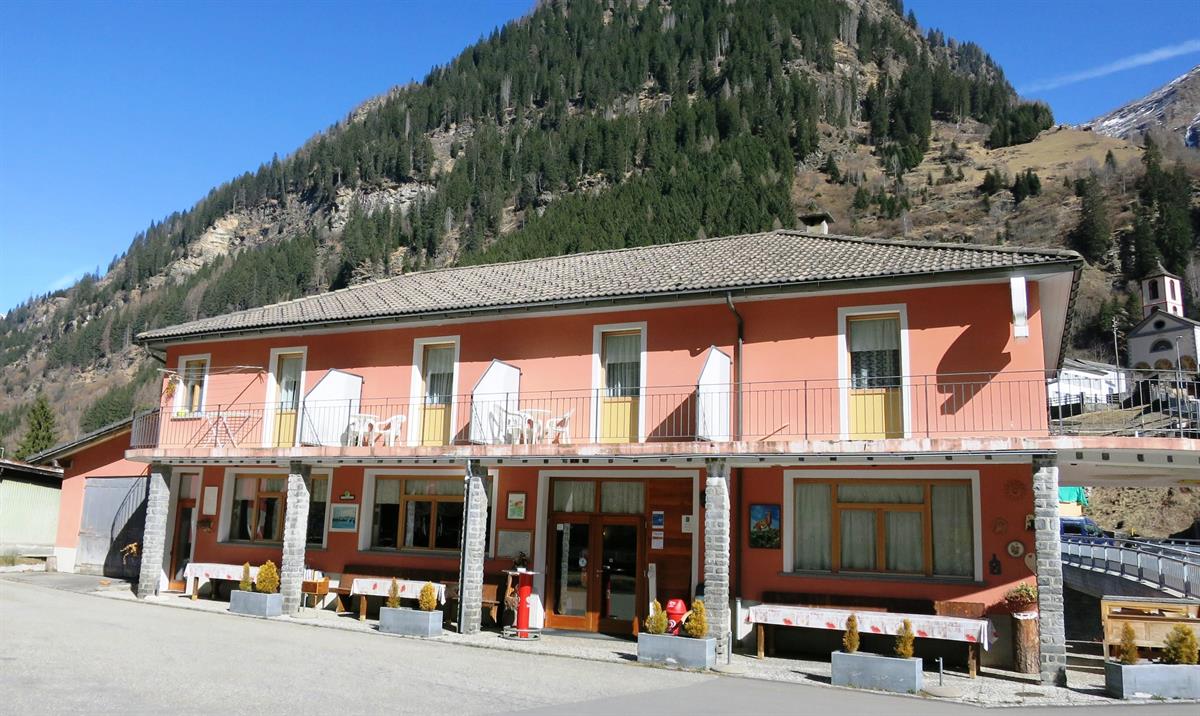 9 Zimmer Haus in 6548 Rossa zu verkaufen