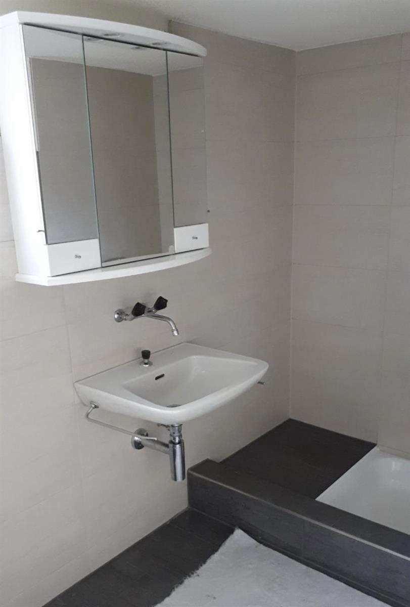 Bild 3: 9 Zimmer Haus in 8890 Flums zu vermieten