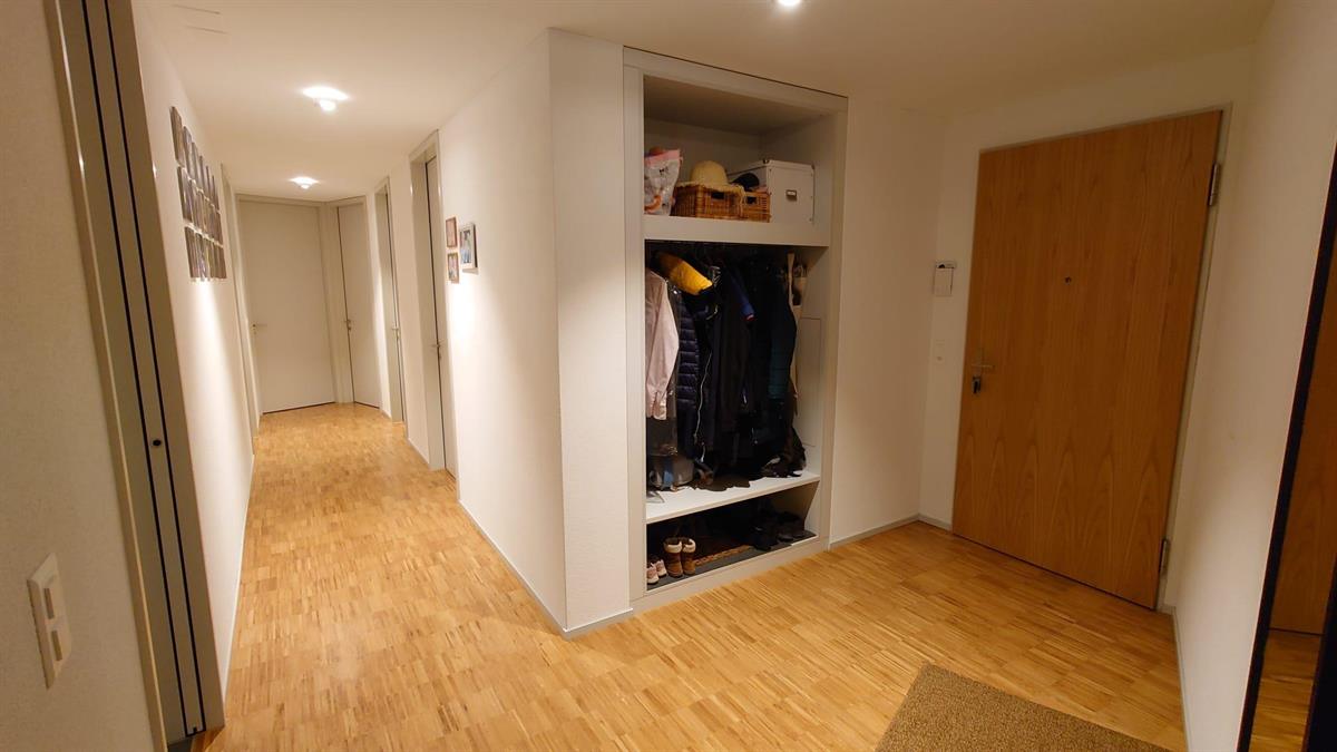 Bild 2: 4.5 Zimmer Wohnung in 8052 Zürich Seebach, Stadtkreis 11 zu vermieten