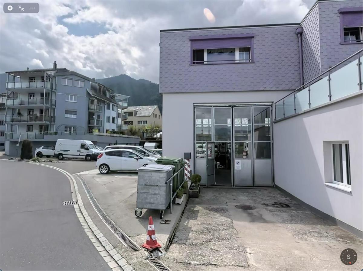 Bild 2: 1 Zimmer Büro/Gewerbe in 8864 Reichenburg zu vermieten