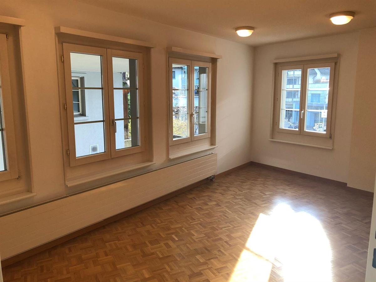 Bild 4: 1 Zimmer Büro/Gewerbe in 8180 Bülach zu vermieten