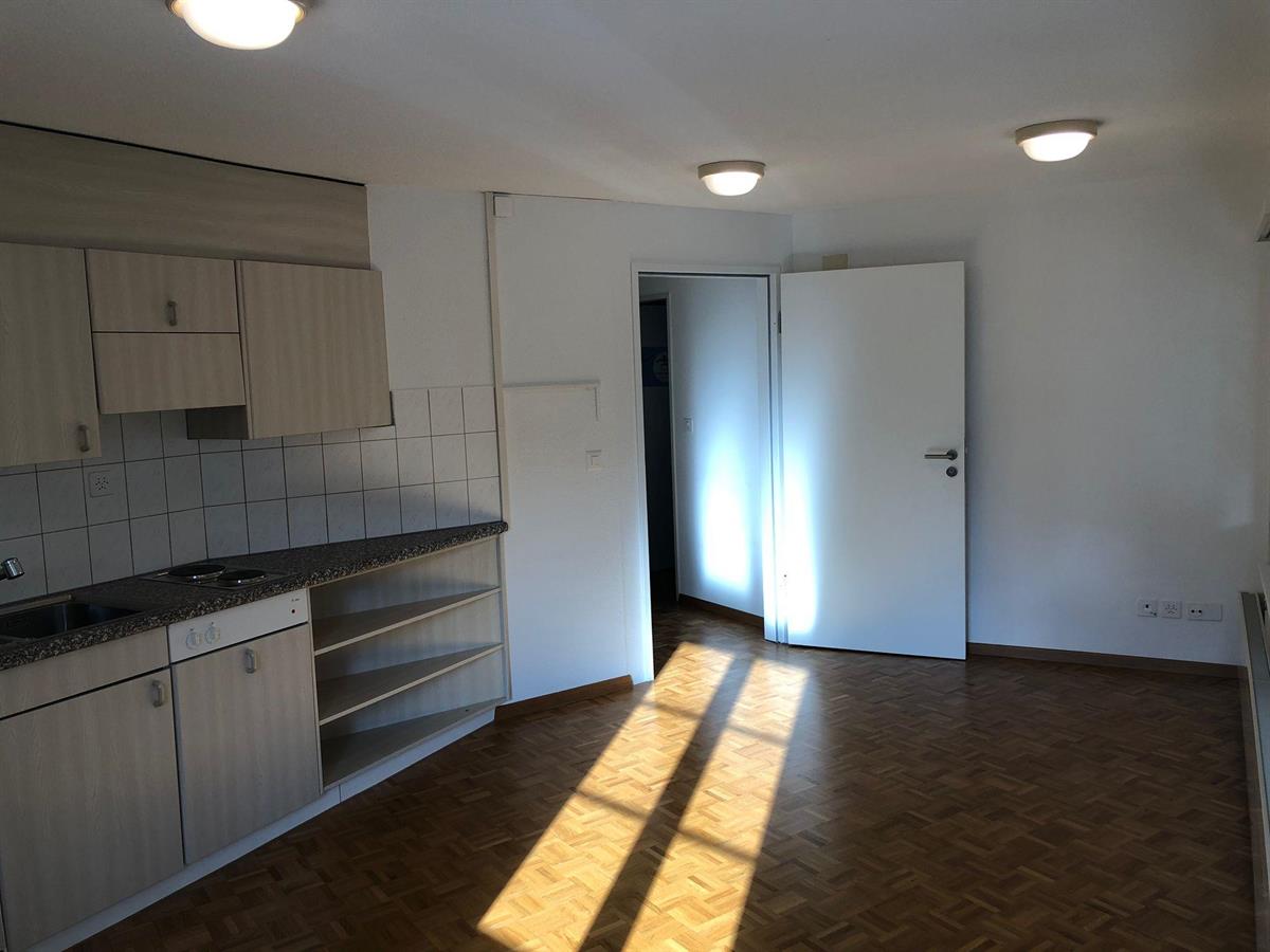 Bild 3: 1 Zimmer Büro/Gewerbe in 8180 Bülach zu vermieten