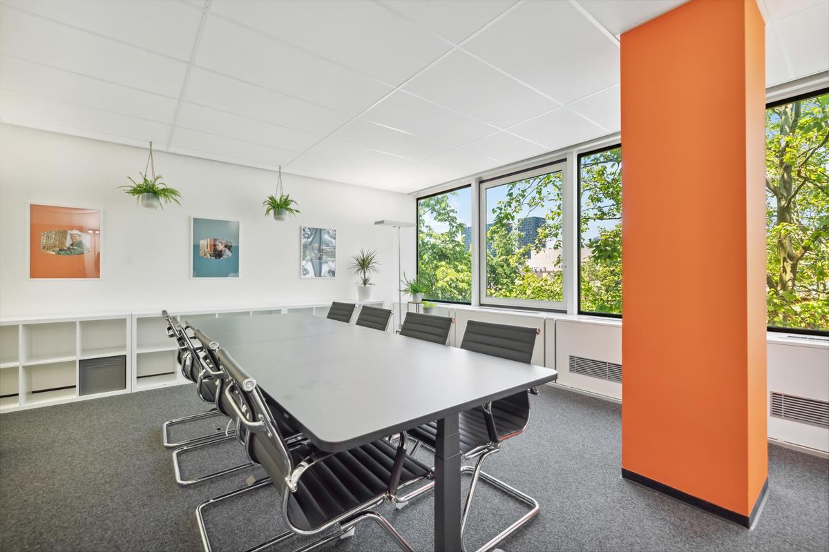 Bild 2: 1 Zimmer Büro/Gewerbe in 8048 Zürich Altstetten, Stadtkreis 9 zu vermieten