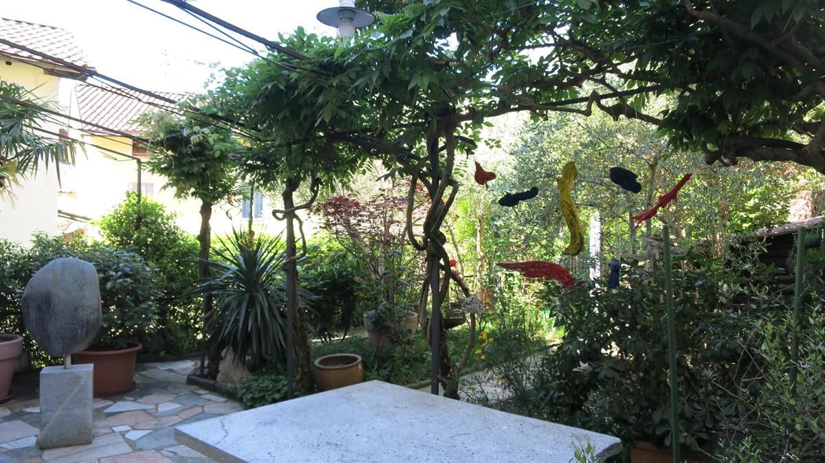 Bild 2: 7.5 Zimmer Haus in 6986 Curio zu verkaufen