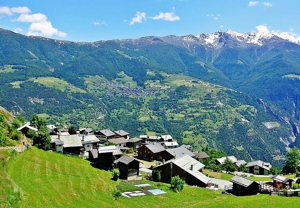 Bild 3: 5 Zimmer Haus in 3934 Zeneggen zu vermieten