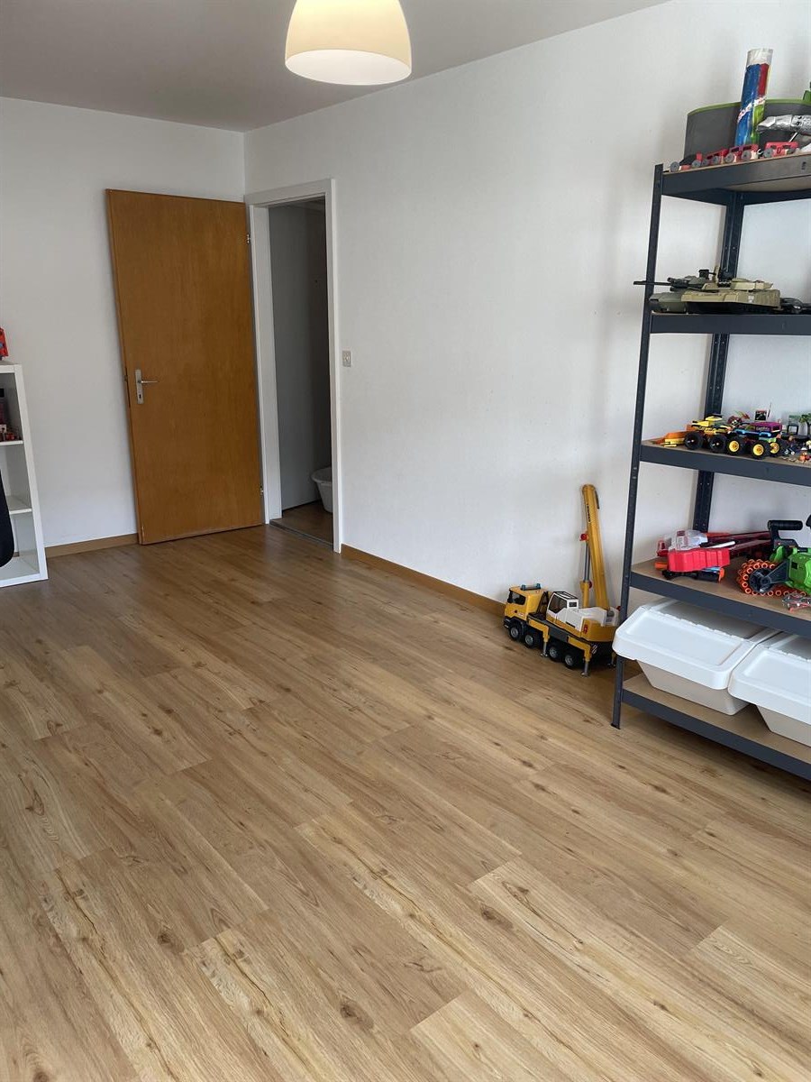 Bild 8: 4 Zimmer Wohnung in 7408 Cazis zu vermieten