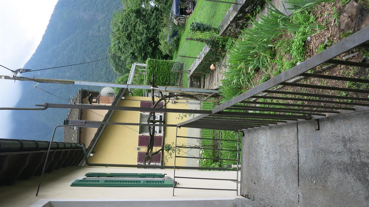 Bild 2: 2.5 Zimmer Haus in 6537 Grono zu verkaufen