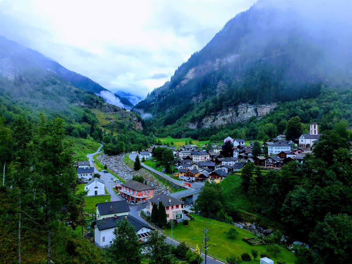 9 Zimmer Ferienhaus in 6548 Rossa zu verkaufen