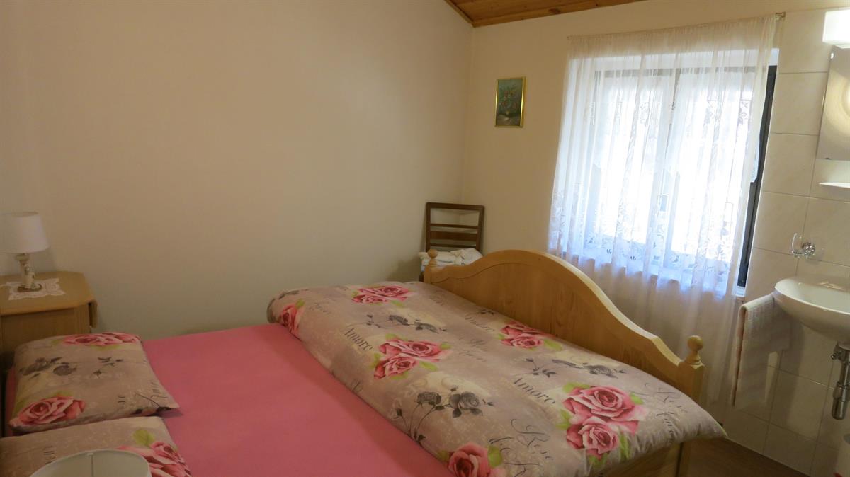 Bild 5: 9 Zimmer Ferienhaus in 6548 Rossa zu verkaufen