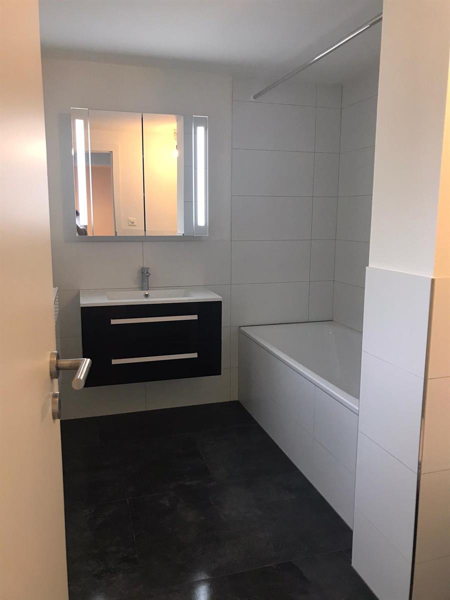 Bild 2: 4 Zimmer Wohnung in 8762 Schwanden zu vermieten