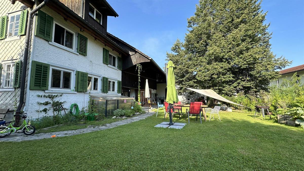 4.5 Zimmer Haus in 8637 Laupen ZH zu vermieten