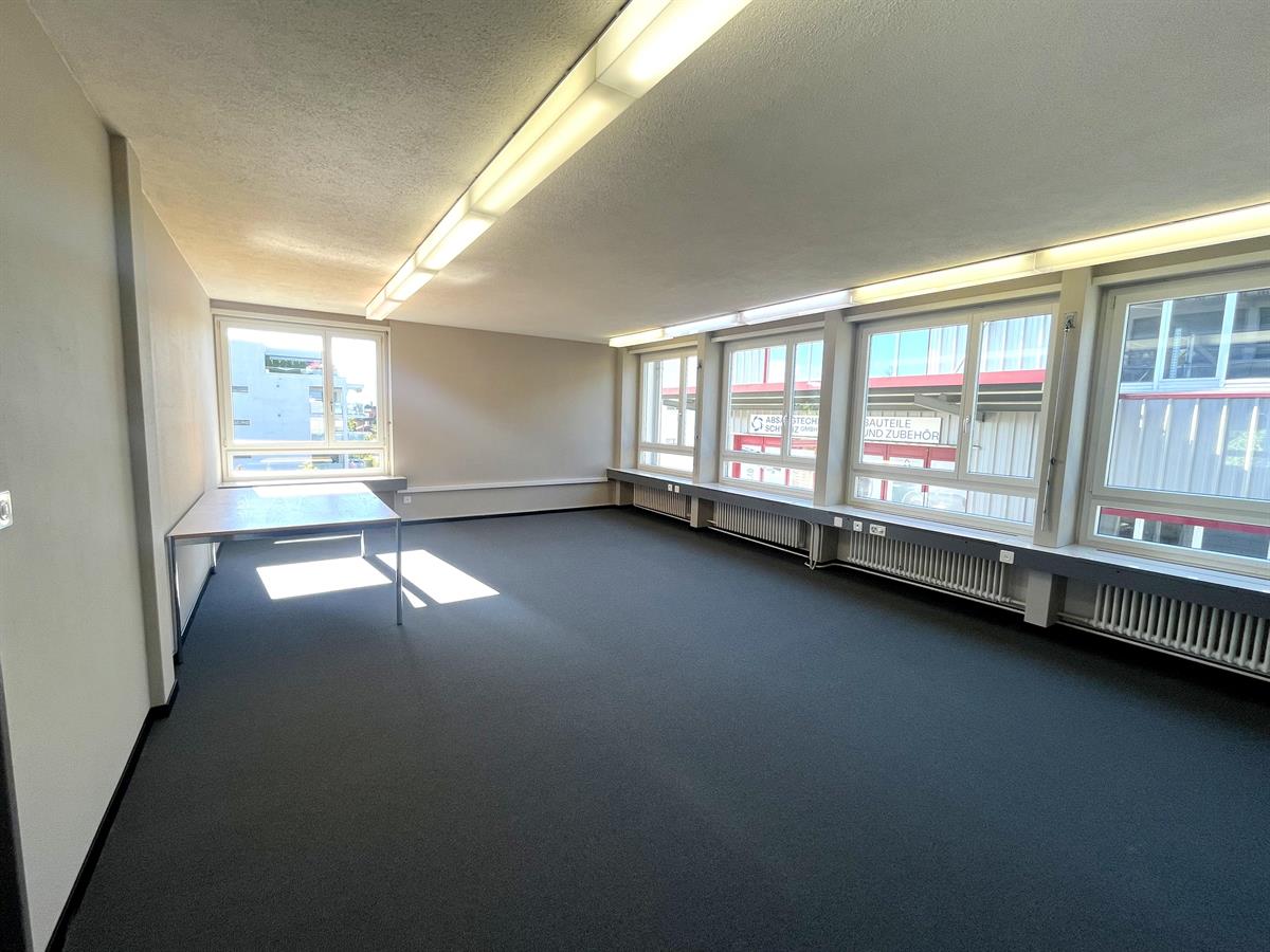 Bild 3: 1 Zimmer Büro/Gewerbe in 6275 Ballwil zu vermieten