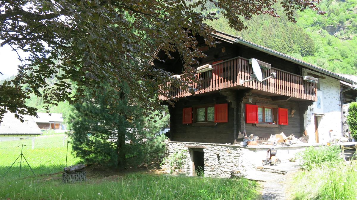 Bild 2: 3.5 Zimmer Haus in 6548 Rossa zu verkaufen